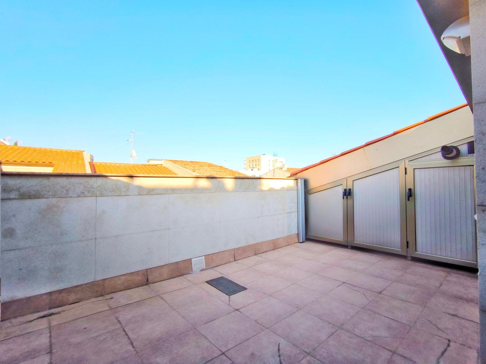 Moderno Apartamento Duplex En Terrassa Centro Buitenkant foto